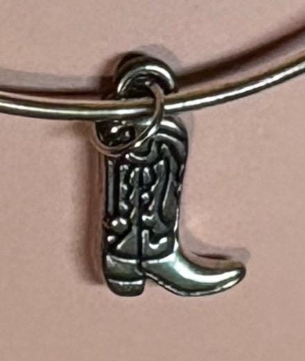 Duster themed silver bangle