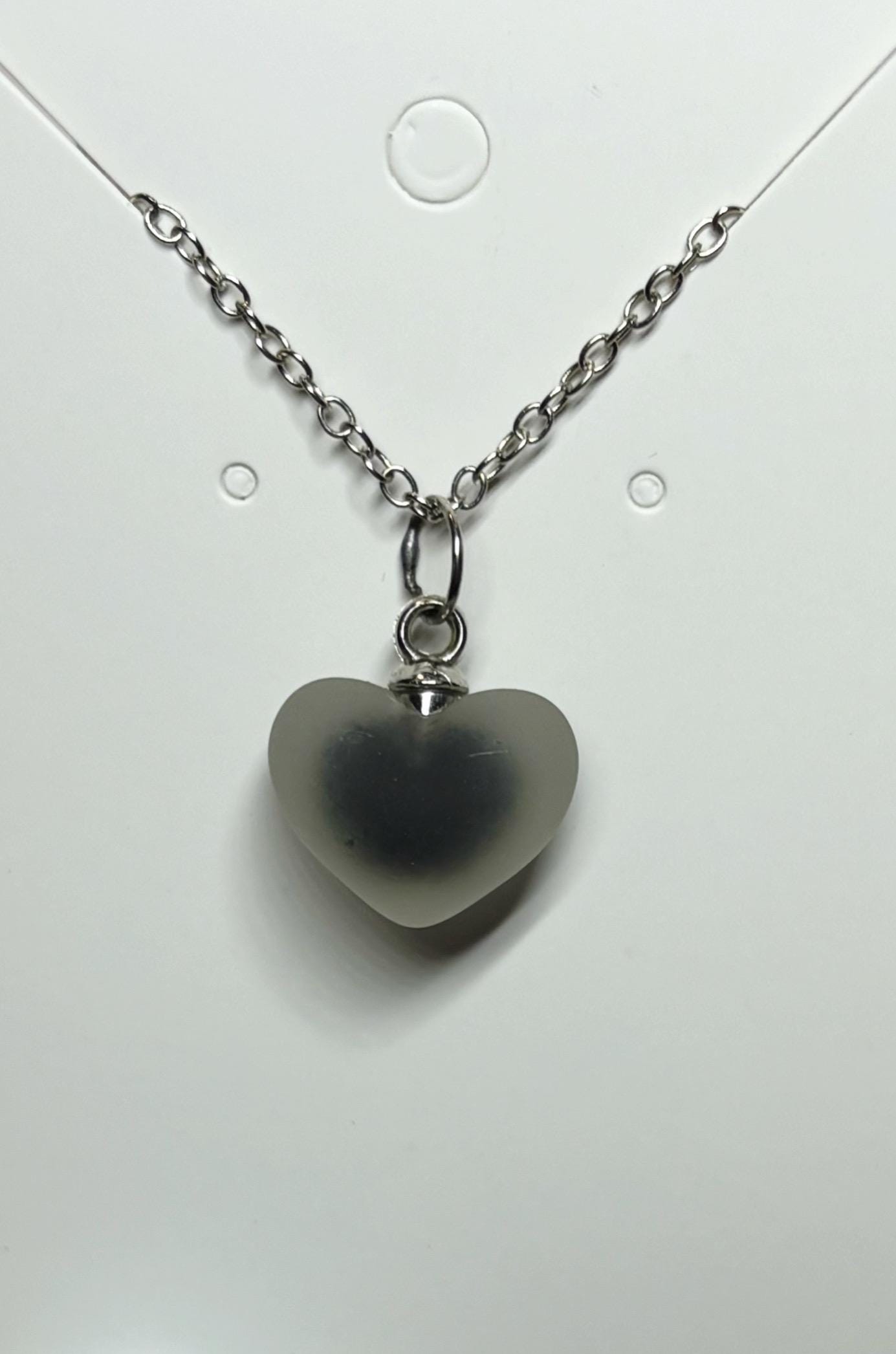 Faux Fogged Glass Heart Necklace | Black
