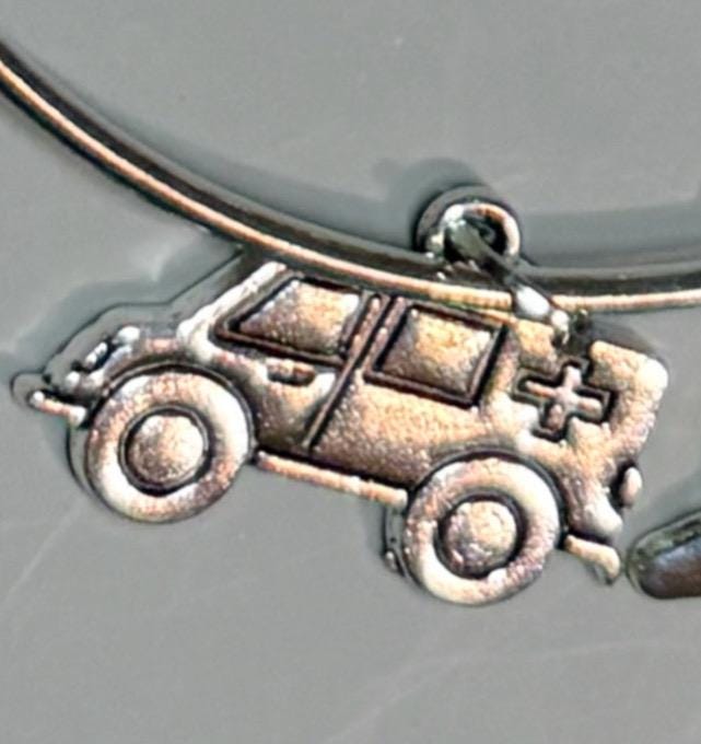 Jiara (OBX) themed bangle
