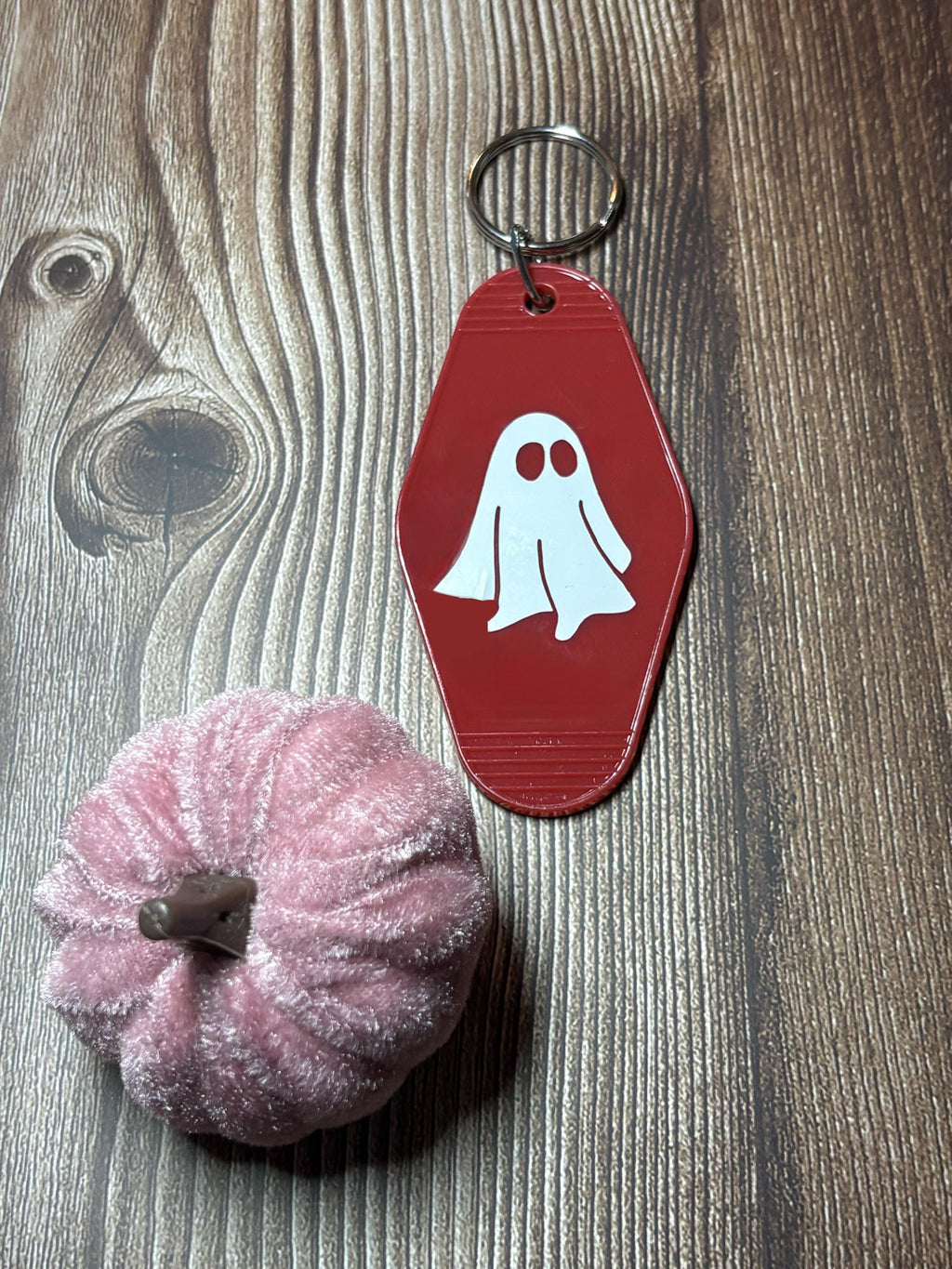Stay Spooky Motel Keychain