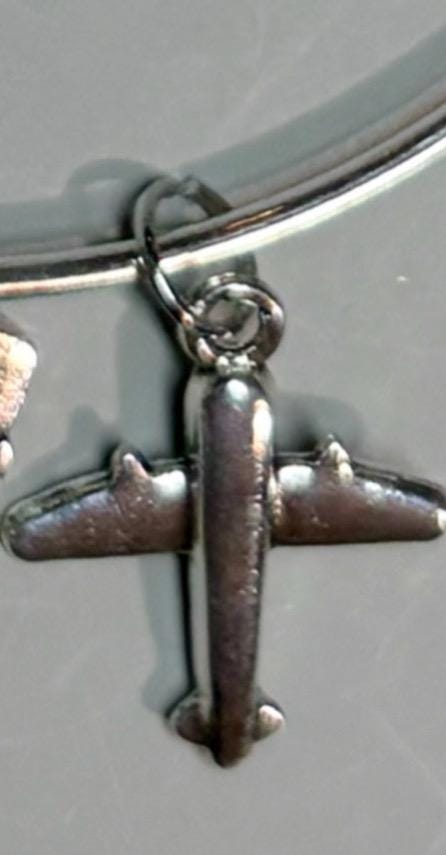 Jiara (OBX) themed bangle
