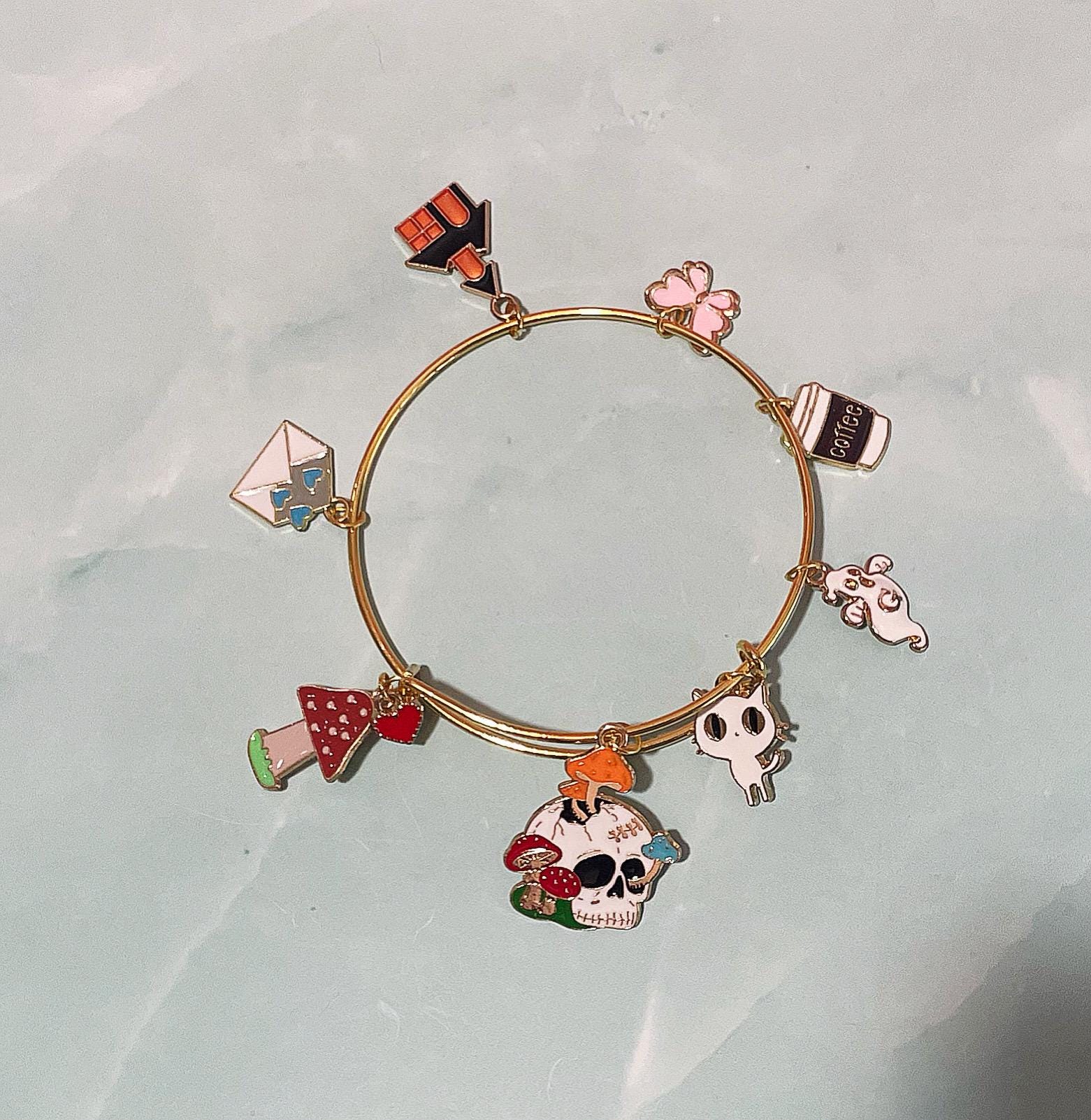 Niko Sasaki Bangle - Dead Boy Detectives | Gold